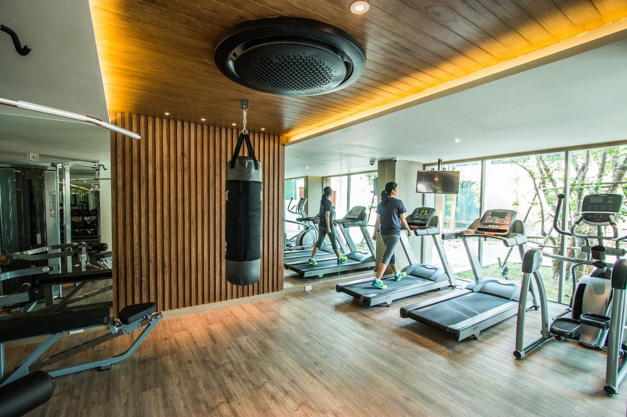 Fusion Suites Phuket Patong Eksteriør bilde The gym at the hotel